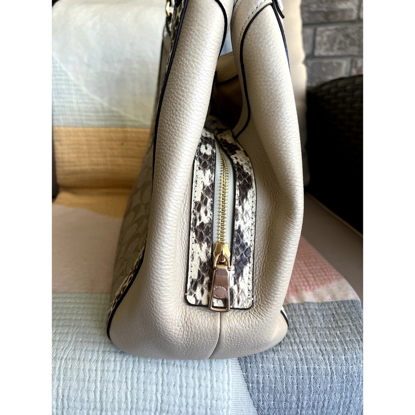Coach Kristy Shoulder Bag In Colorblock Signature Canvas Beige