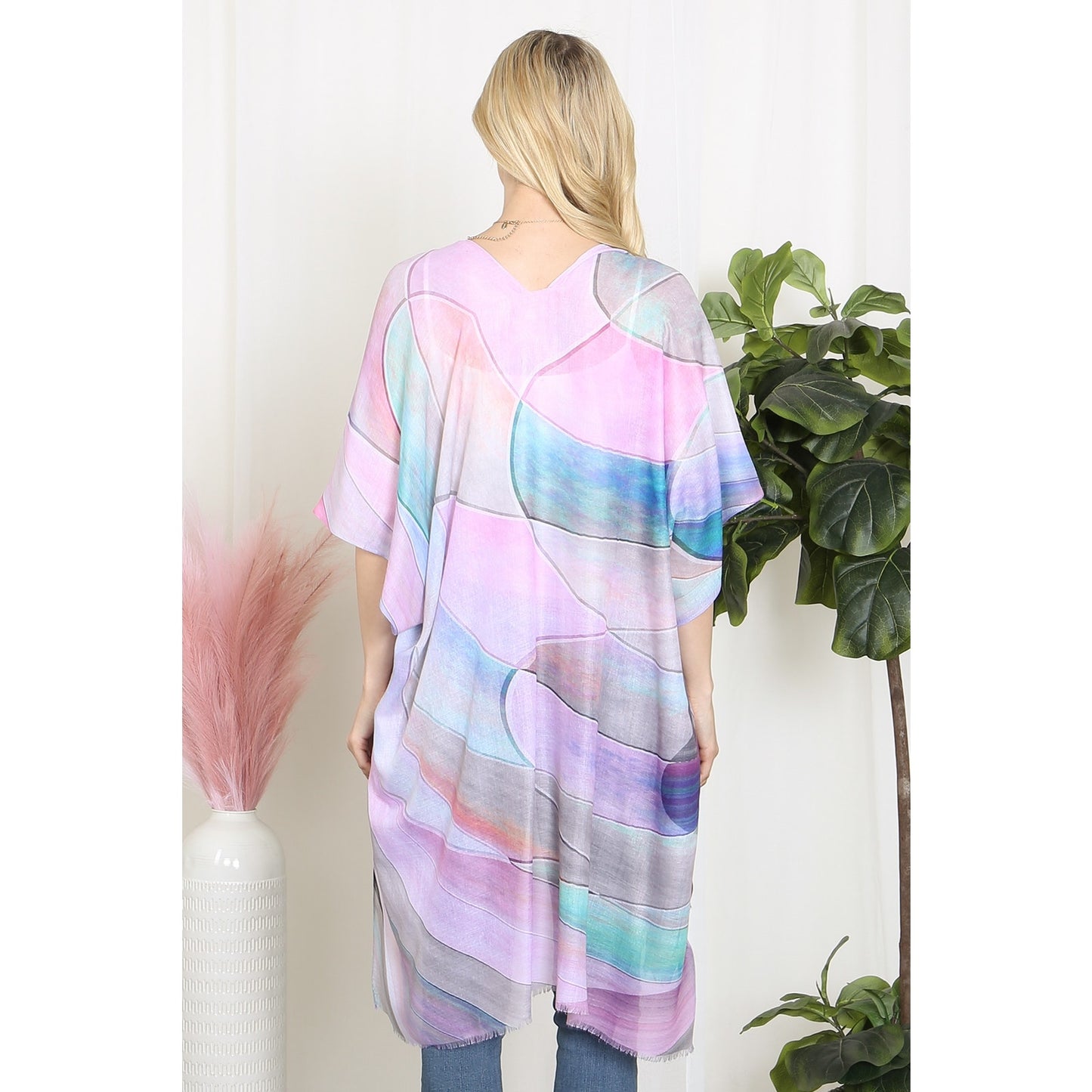 WOMEN'S MULTICOLOR ABSTRACT PRINT TASSEL OPEN FRONT KIMONO-FUCHSIA