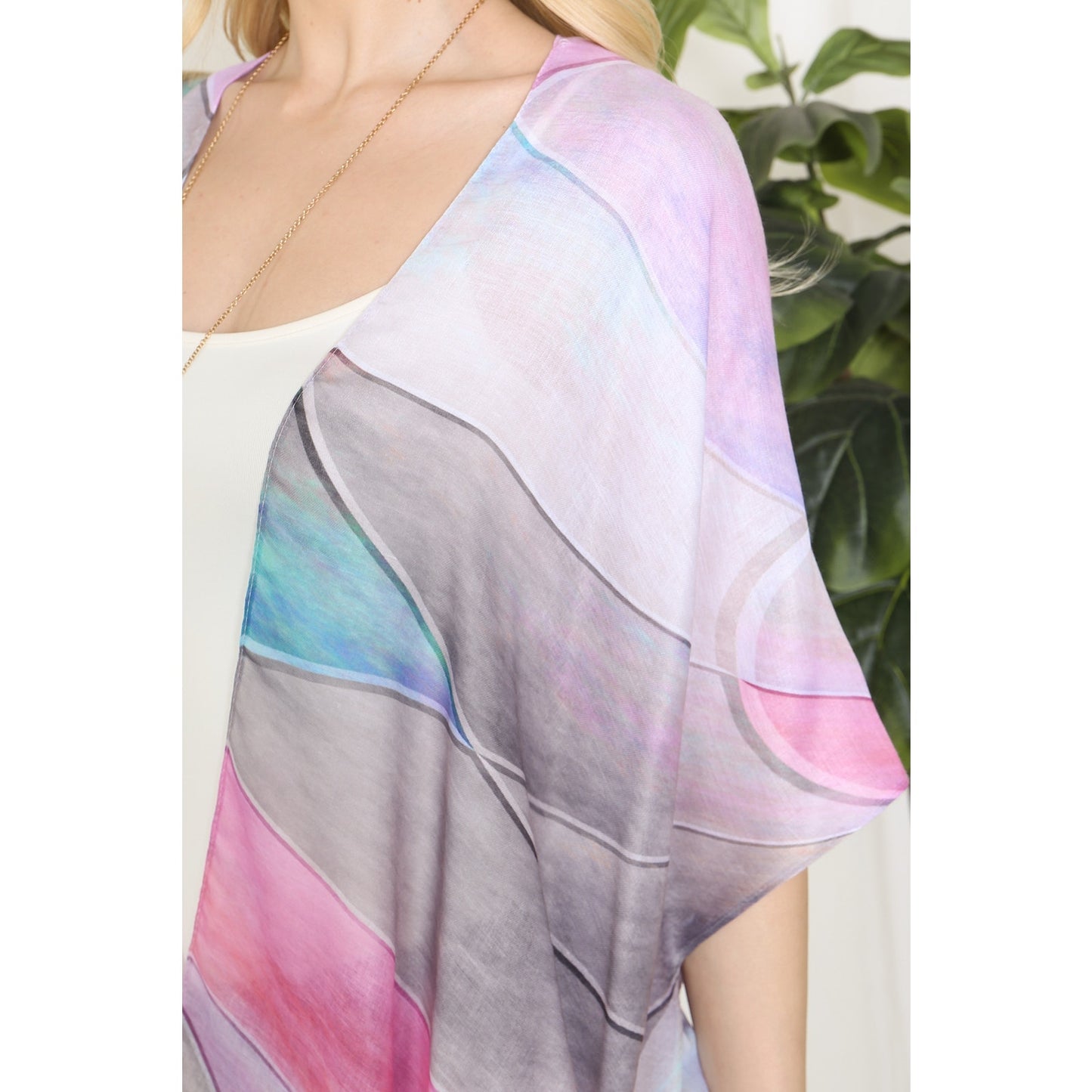 WOMEN'S MULTICOLOR ABSTRACT PRINT TASSEL OPEN FRONT KIMONO-FUCHSIA