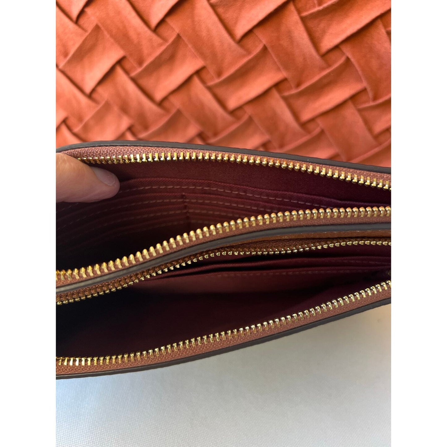 COACH Double Zip Wallet In Signature Canvas BROWN/REDWOOD