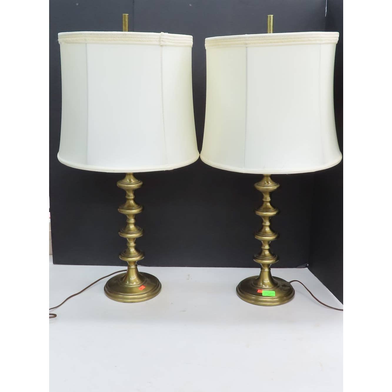 2 ANTIQUE BRASS TABLE LAMPS WITH FABRIC SHADES 32" TALL