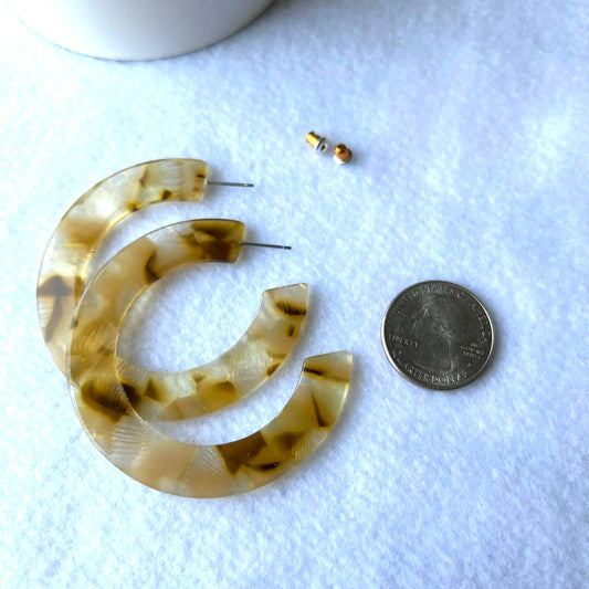 Acrylic Open Hoops Cream, Clear and Brown Earrings NWT Lightweight